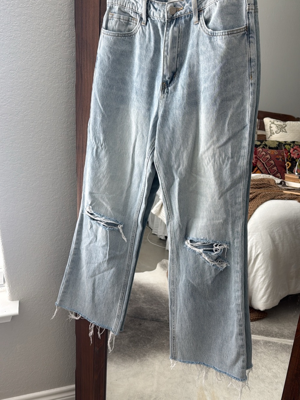 VERVET BY FLYING MONKEY Light Wash Distressed Straight Jeans